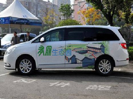 香格里拉户外车贴喷绘如何保持效果?